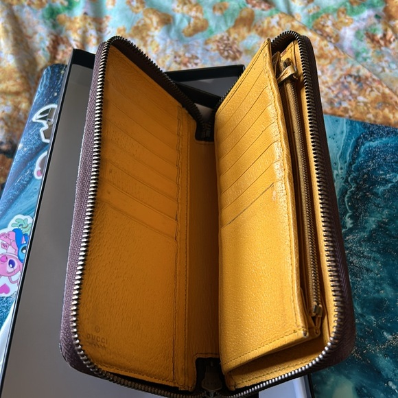 GUCCI long Wallet - Picture 7 of 9